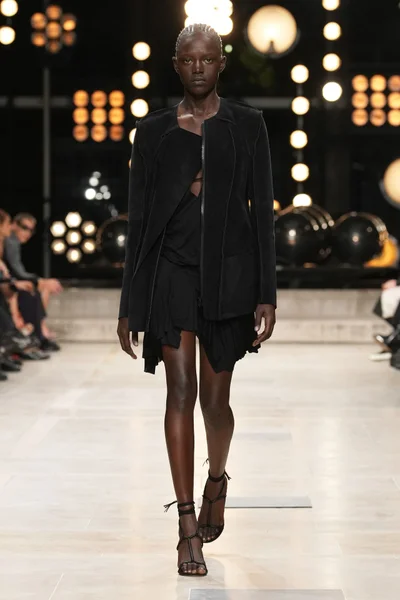 Look 1